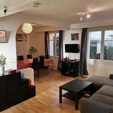 Big Ground Floor 2 Bedrooms Flat In A Quiet Building & Neighborghood Марсель Экстерьер фото